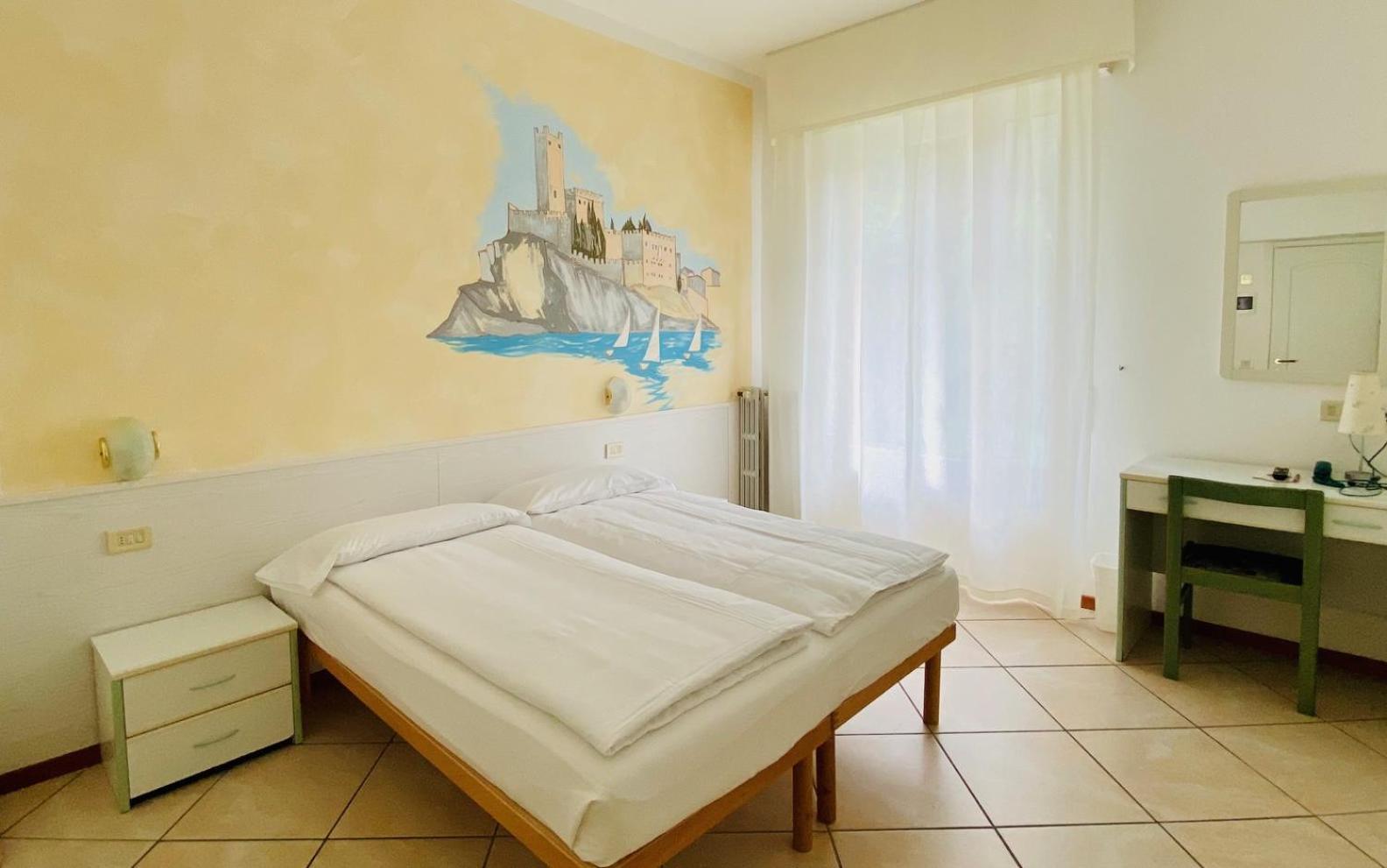 Hotel Ideal มัลเชซิเน ภายนอก รูปภาพ